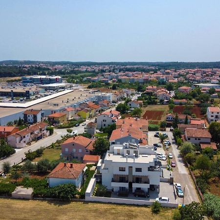 Villa Barmel Póla Kültér fotó